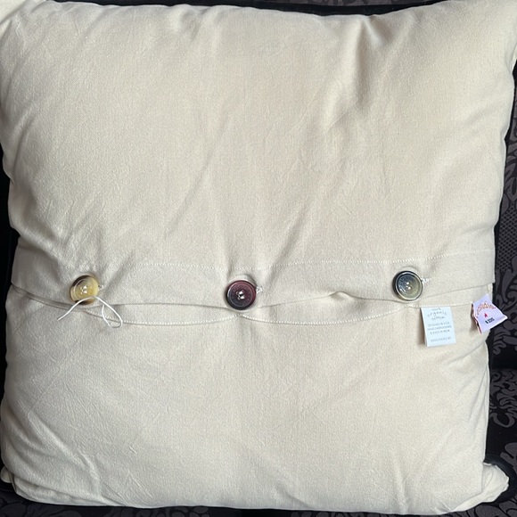 NASHVILLE Hand-Embroidered Pillow NWOT - Picture 14 of 15